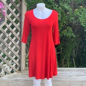 3/4 sleeve vibrant red casual dress
